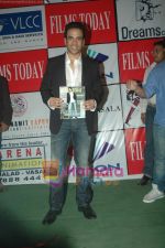 Tusshar Kapoor at Films Today magazine bash in Marimba Lounge on 7th March 2011 (16).JPG